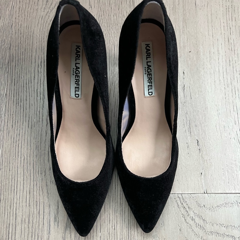Karl Lagerfeld black velvet pointy heels